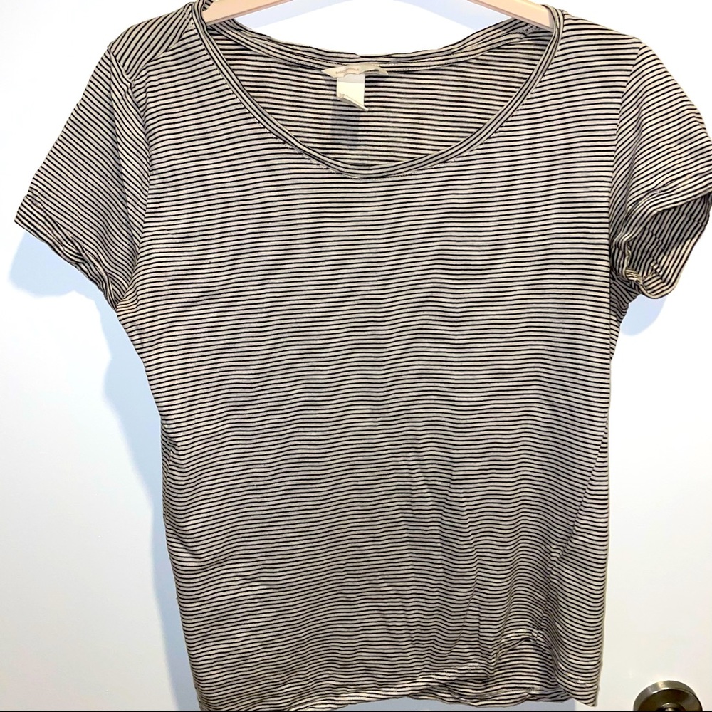H&M black and white striped basic short sleeve tee in size small